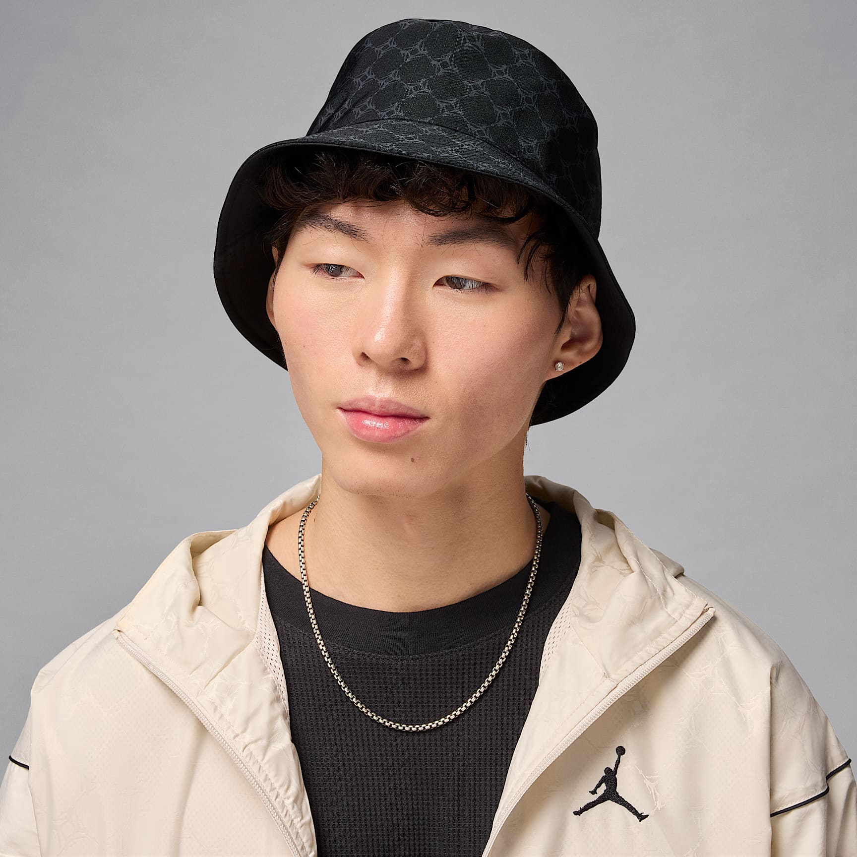 Jordan Apex Reversible Bucket Hat. Nike ID